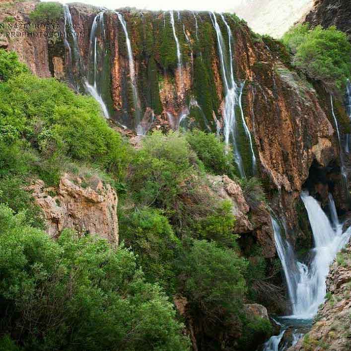 آبشار پونه زار، ترکیب سحر انگیز سبزه و آب و کوه و طبیعت 